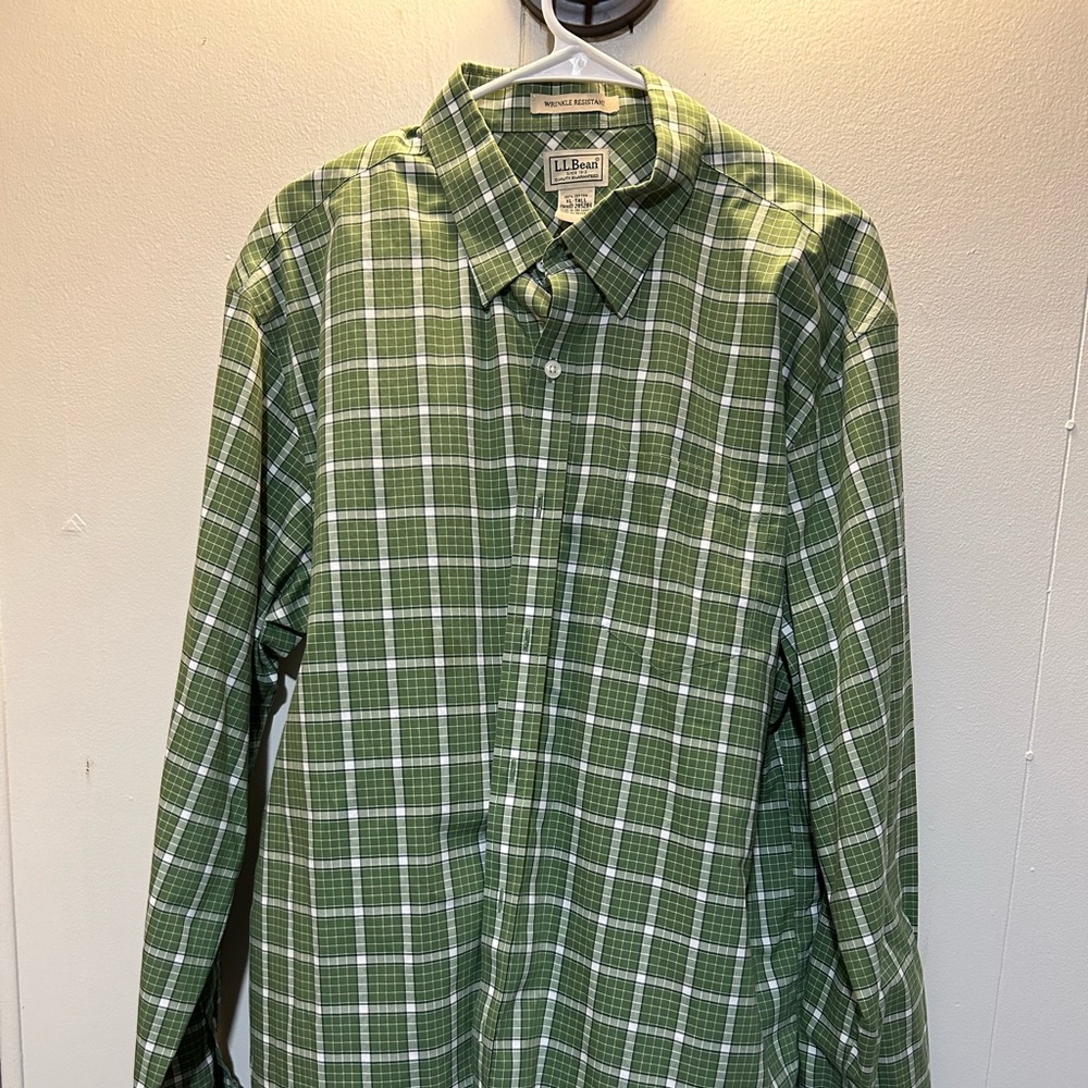 LL Bean Men’s Button Down Long Sleeve Shirt XL